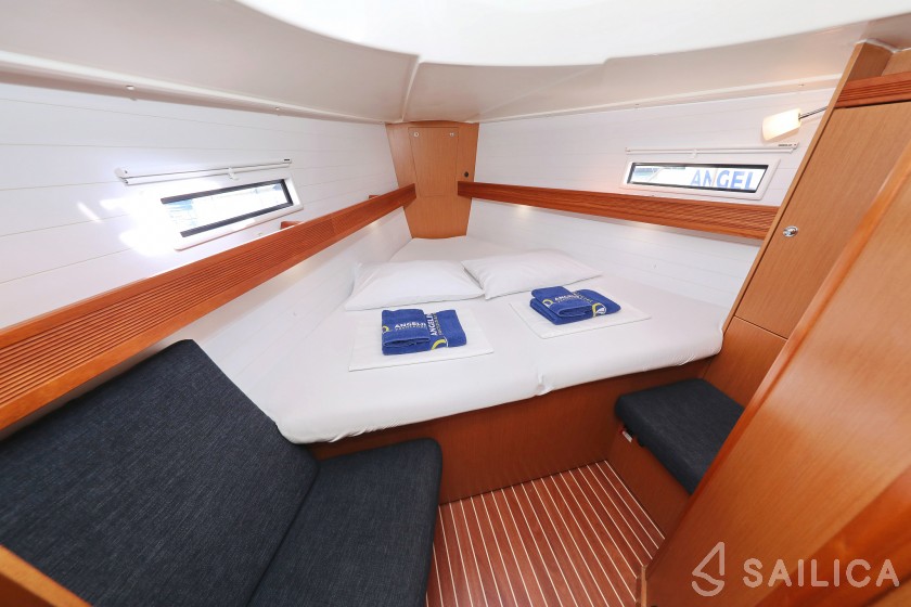 Bavaria 40 Cruiser - Yacht Charter Sailica