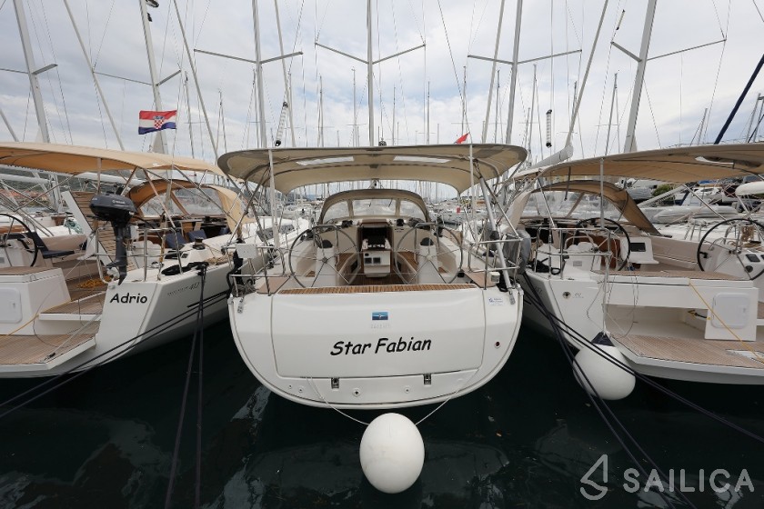 Bavaria 40 Cruiser - Yacht Charter Sailica