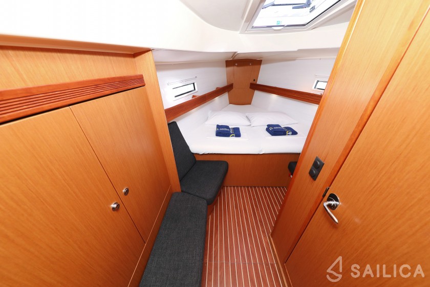 Bavaria 40 Cruiser - Yacht Charter Sailica