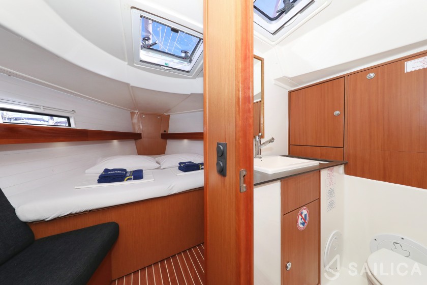 Bavaria 40 Cruiser - Yacht Charter Sailica