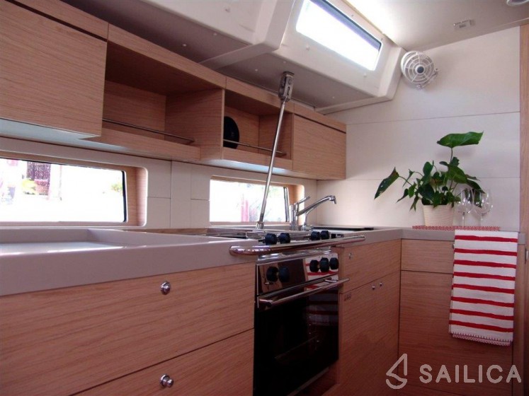 Oceanis 46.1 - Yacht Charter Sailica