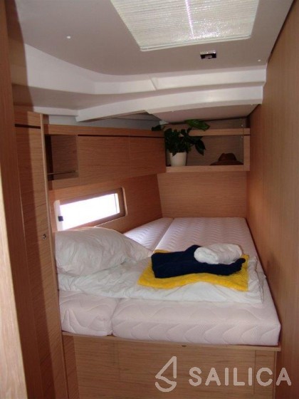 Oceanis 46.1 - Yacht Charter Sailica