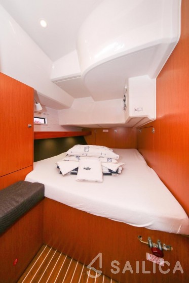 Bavaria 46 Cruiser - Yacht Charter Sailica