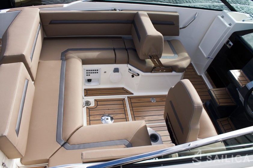 Flipper 640 DC - Yacht Charter Sailica