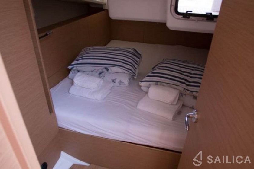 Sun Odyssey 440 - Yacht Charter Sailica