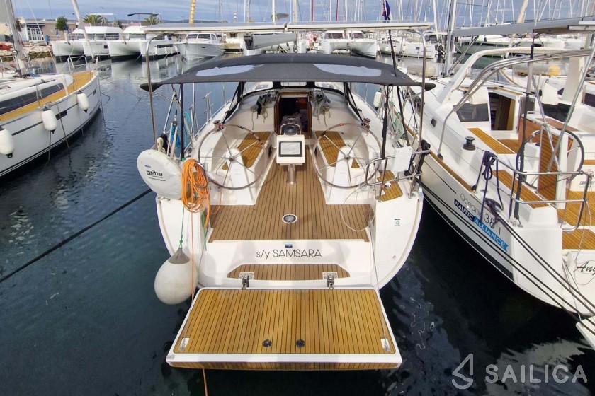 Bavaria 37 Cruiser - Yacht Charter Sailica