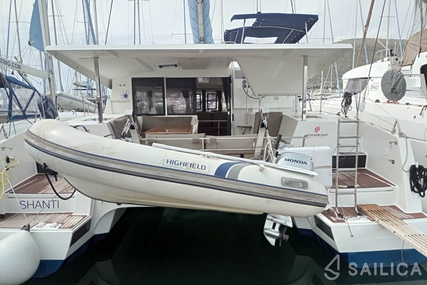 Lucia 40 - Yacht Charter Sailica