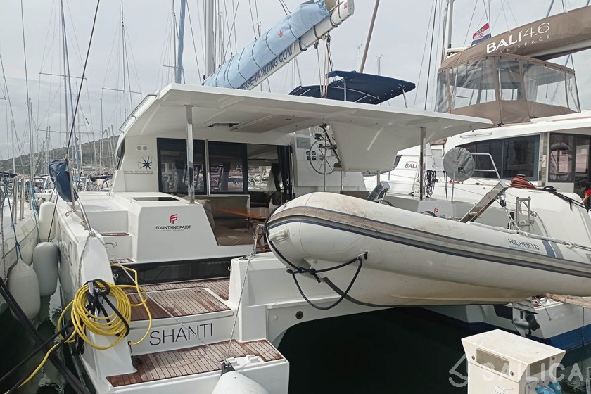 Lucia 40 - Yacht Charter Sailica