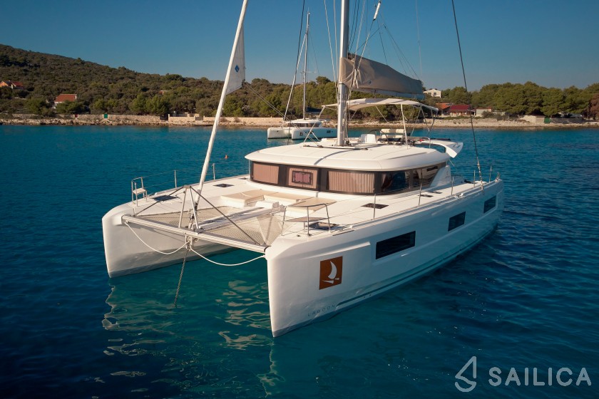 Lagoon 46  - Yacht Charter Sailica