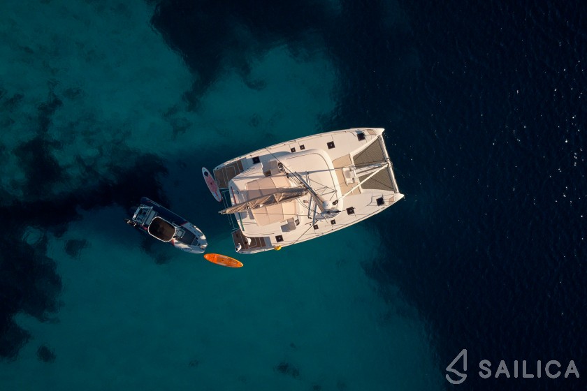 Lagoon 46  - Yacht Charter Sailica