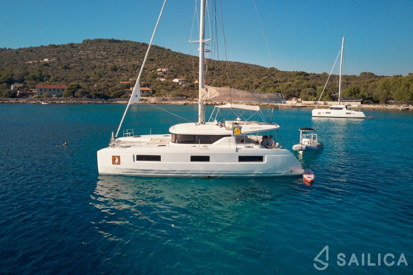 Lagoon 46  - Yacht Charter Sailica