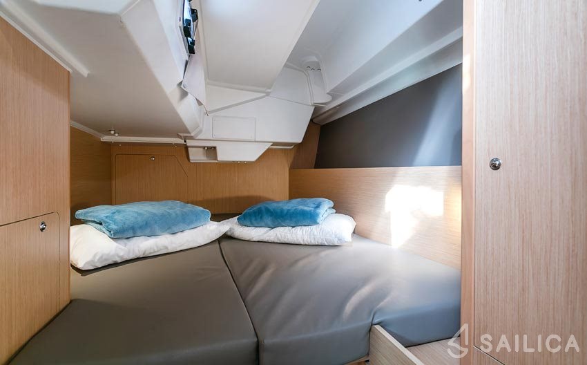 Dufour 390 Grand Large - Yacht Charter Sailica