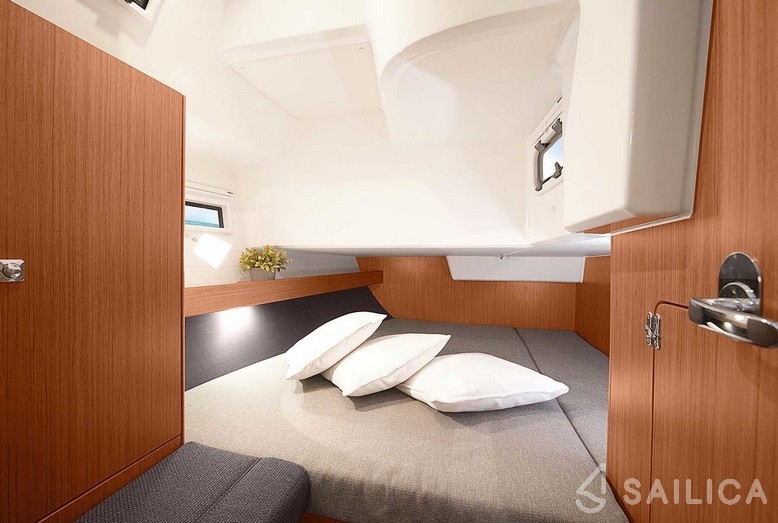 Bavaria 41 Cruiser - Yacht Charter Sailica
