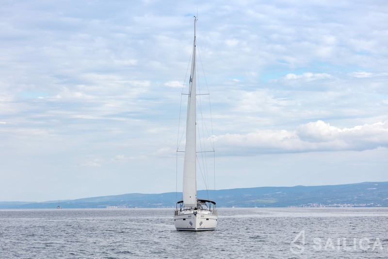 Bavaria 41 Cruiser - Yacht Charter Sailica