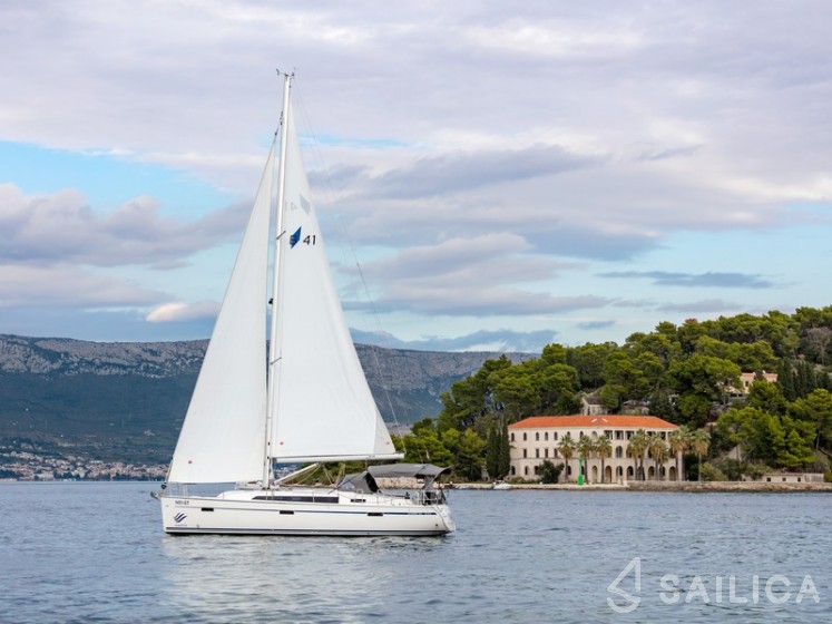 Bavaria 41 Cruiser - Yacht Charter Sailica