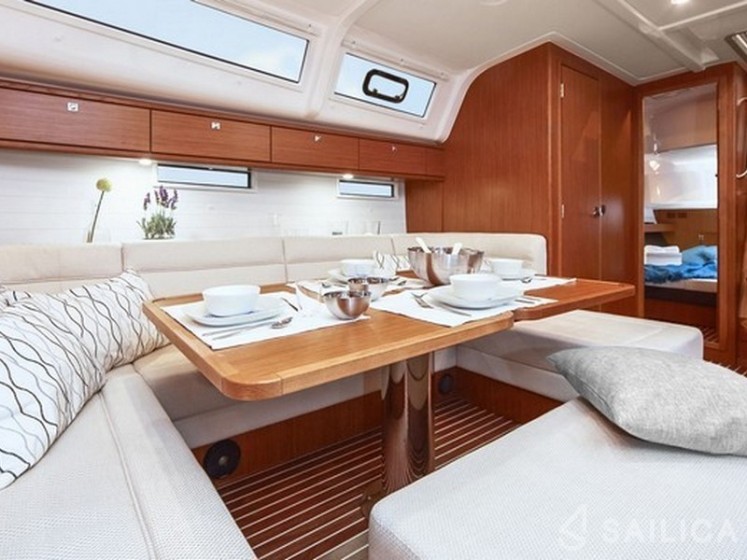 Bavaria 51 Cruiser - Yacht Charter Sailica