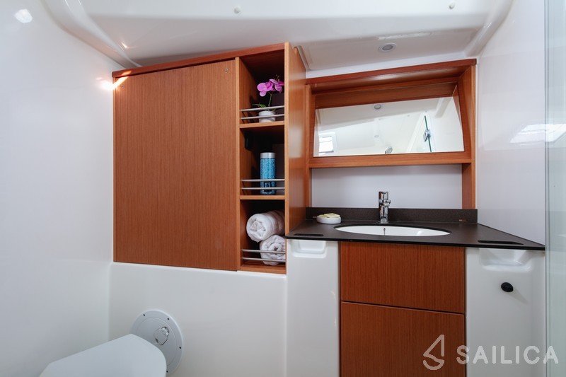 Bavaria 51 Cruiser - Yacht Charter Sailica