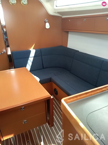 Bavaria 37 Cruiser - Yacht Charter Sailica