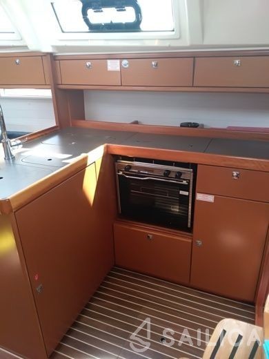 Bavaria 37 Cruiser - Yacht Charter Sailica