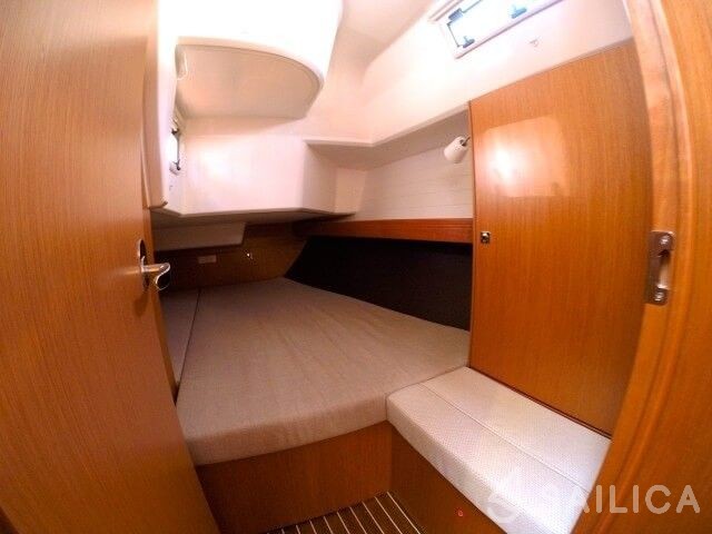 Bavaria 37 Cruiser - Yacht Charter Sailica