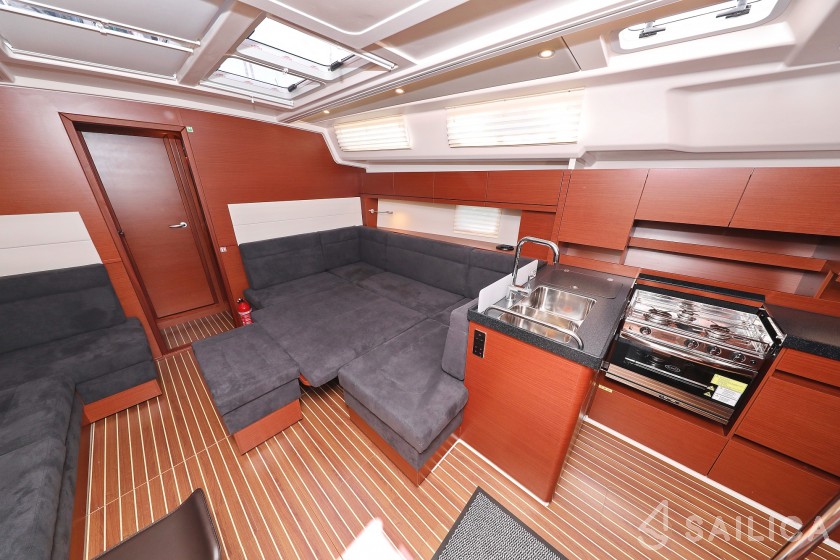 Hanse 458 - Yacht Charter Sailica