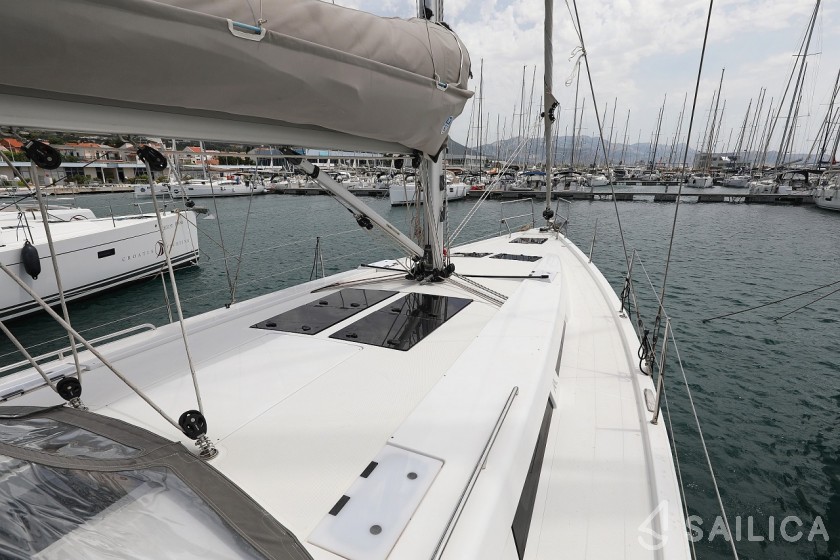 Hanse 458 - Yacht Charter Sailica