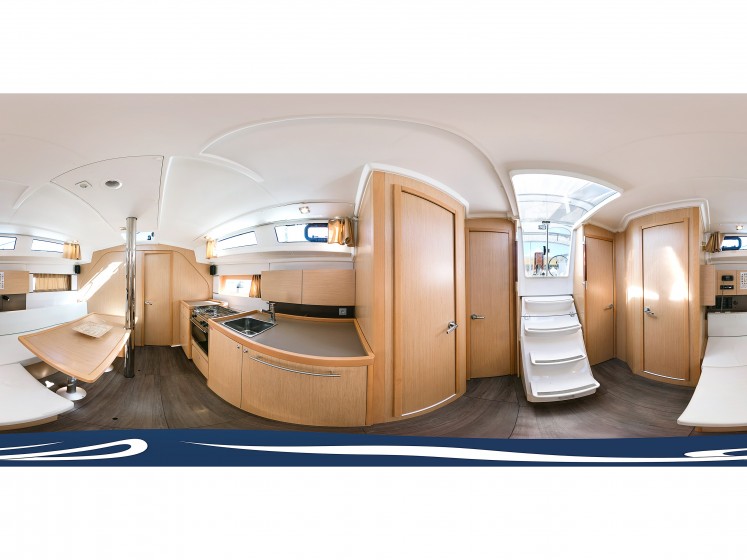 Oceanis 38 - Yacht Charter Sailica