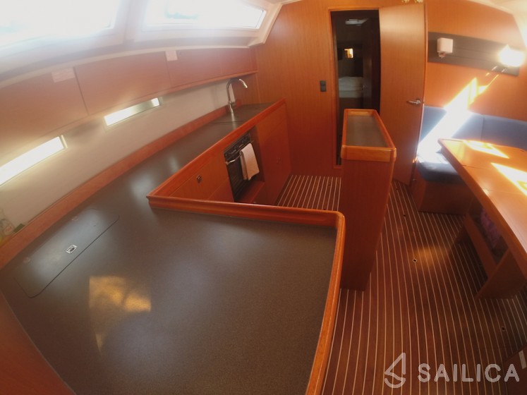 Bavaria 46 Cruiser - Yacht Charter Sailica