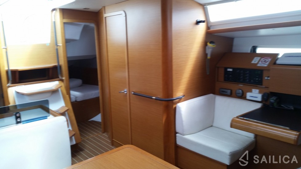 Sun Odyssey 439 - Yacht Charter Sailica