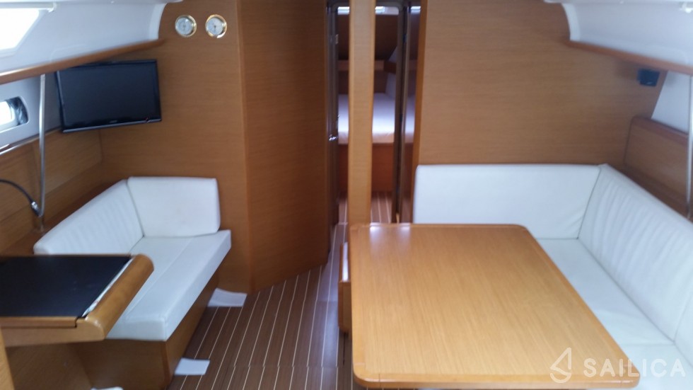 Sun Odyssey 439 - Yacht Charter Sailica