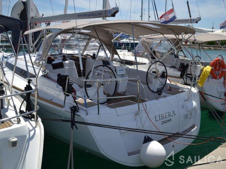 Sun Odyssey 439 - Yacht Charter Sailica