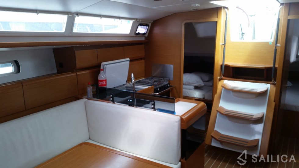 Sun Odyssey 439 - Yacht Charter Sailica