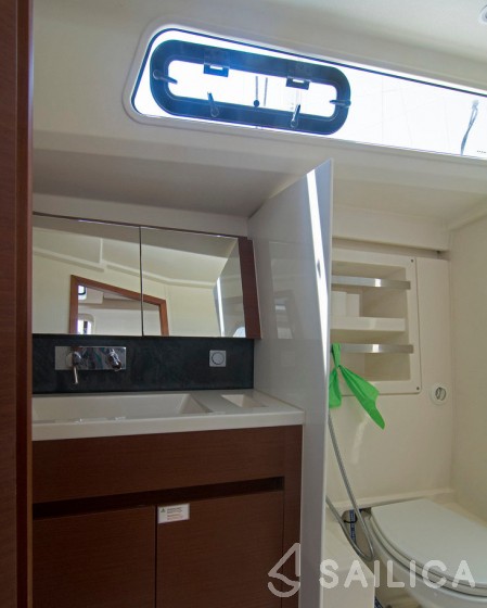Hanse 418 - Yacht Charter Sailica