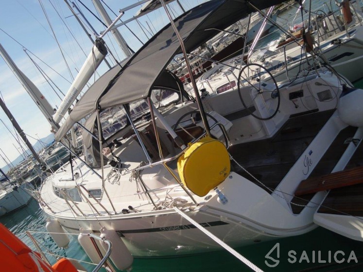Bavaria 41 Cruiser - Yacht Charter Sailica