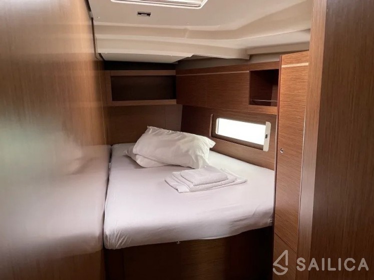 Oceanis 46.1 - Yacht Charter Sailica