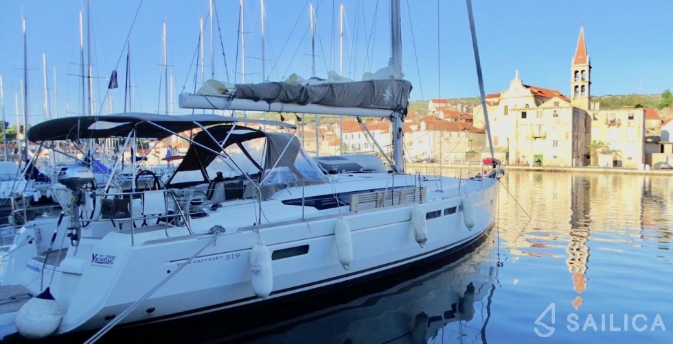 Sun Odyssey 519 - Yacht Charter Sailica