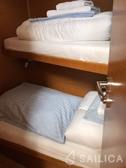 Sun Odyssey 519 - Yacht Charter Sailica