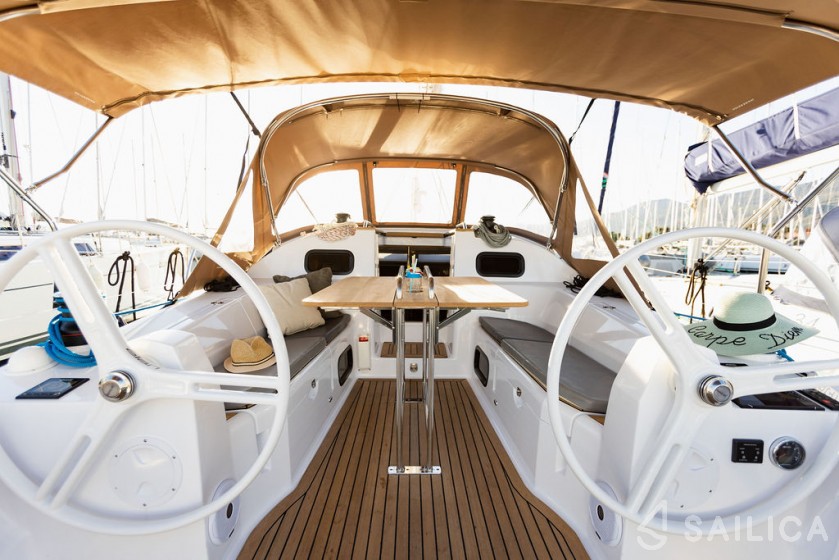 Elan 40 Impression - Yacht Charter Sailica