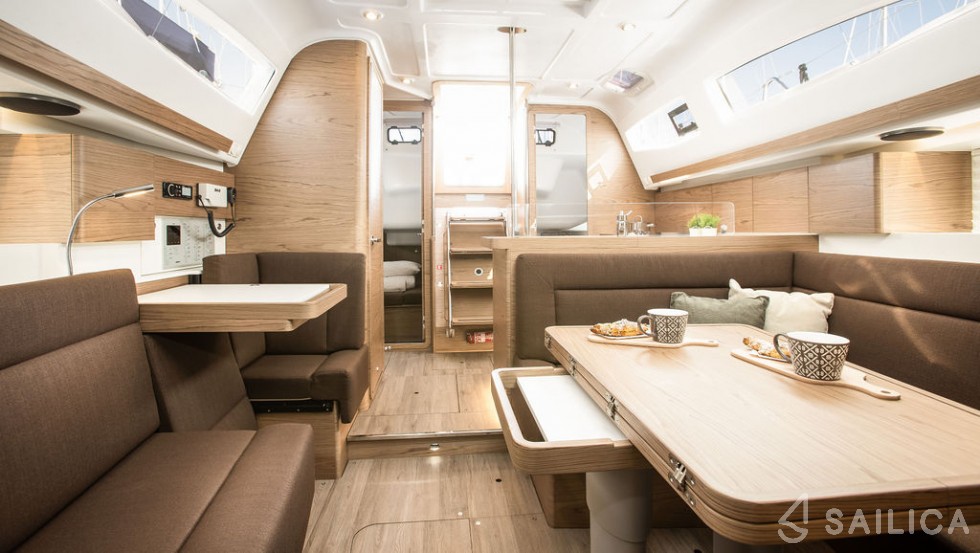 Elan 40 Impression - Yacht Charter Sailica