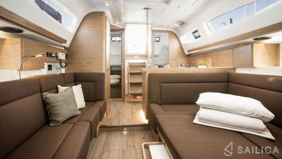 Elan 40 Impression - Yacht Charter Sailica