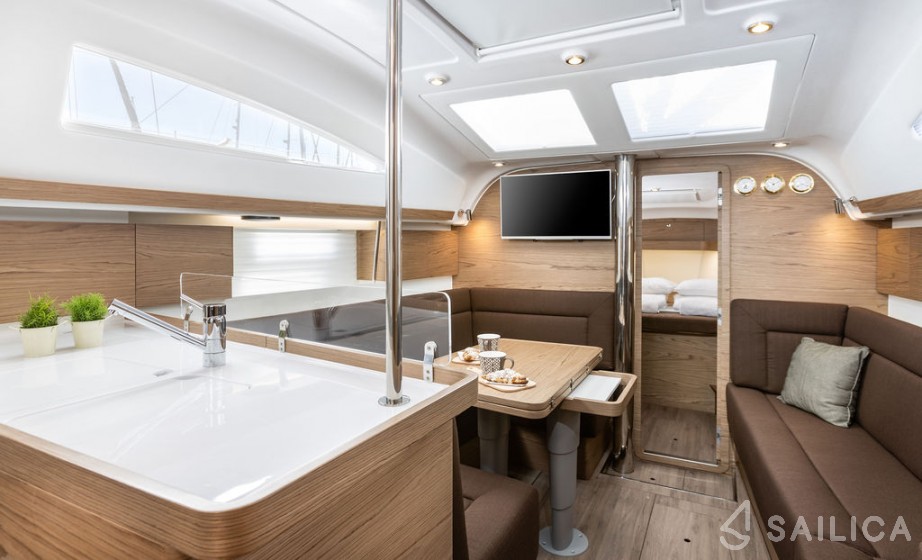 Elan 40 Impression - Yacht Charter Sailica