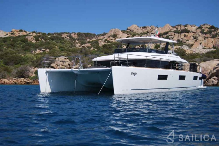 Lagoon 630 Powercat - Yacht Charter Sailica