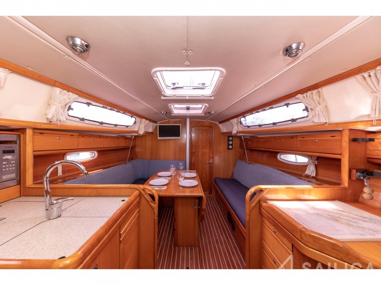Bavaria 34 Cruiser - Yacht Charter Sailica