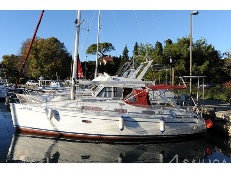 Bavaria 34 Cruiser - Yacht Charter Sailica