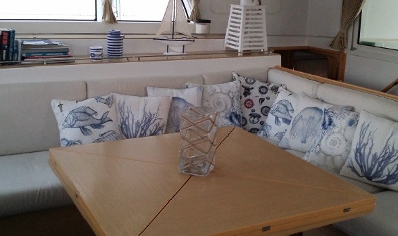 Lagoon 500 - Yacht Charter Sailica