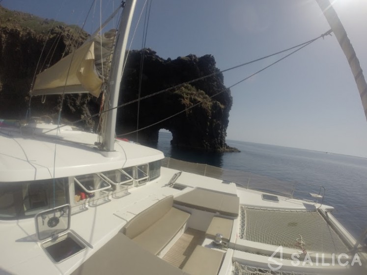 Lagoon 500 - Yacht Charter Sailica