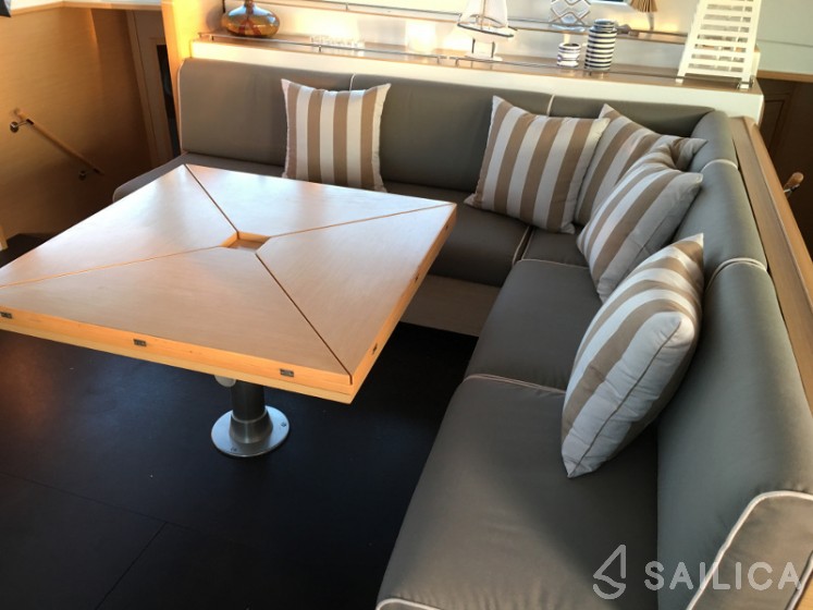 Lagoon 500 - Yacht Charter Sailica