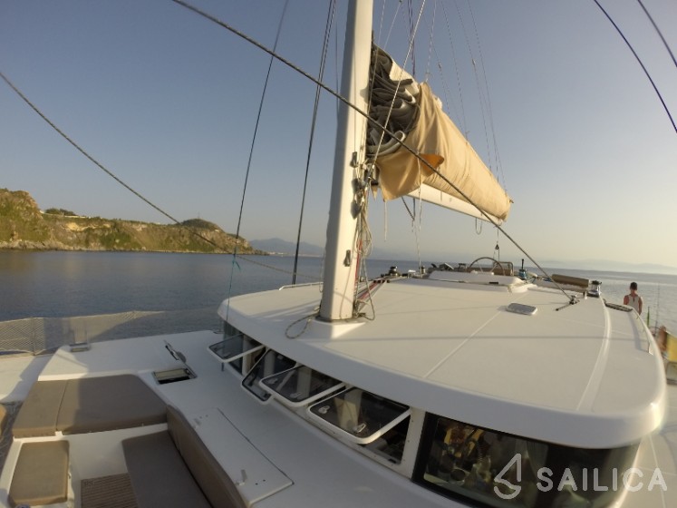 Lagoon 500 - Yacht Charter Sailica