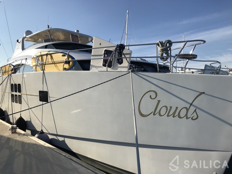 Sunreef 70 Power - Yacht Charter Sailica
