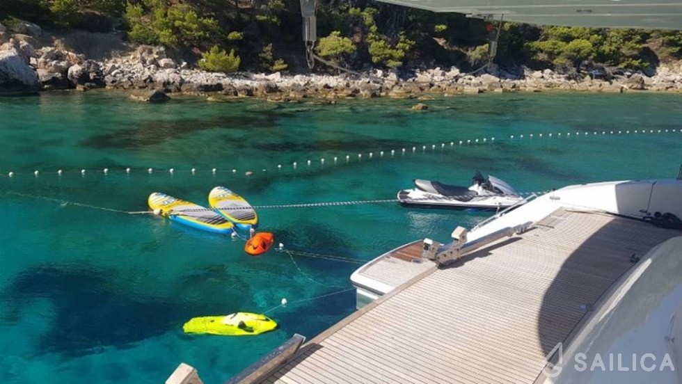 Sunreef 70 Power - Yacht Charter Sailica